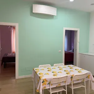 Anthony House, Anthony Floor 3, Castro Pretorio Rzym